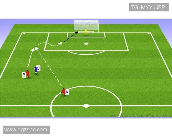 杭州网球队边路渗透分析与欧冠足球战术对比探讨