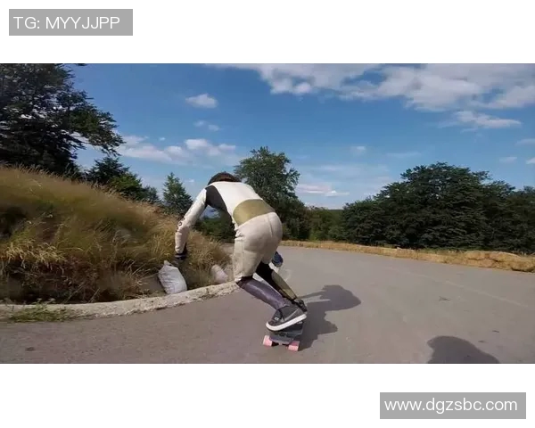 杭州滑板队在极限运动会中以66分领跑积分榜展现出色竞技状态